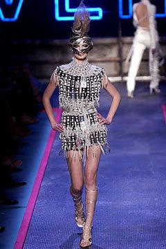 Look 15